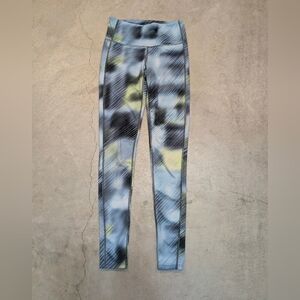 Athleta XXS Chaturanga Leggings Alpine Print Mid Rise 9.5
